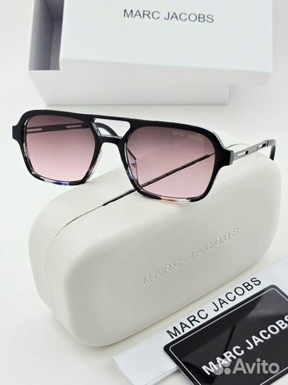 Солнцезащитные очки Marc Jacobs