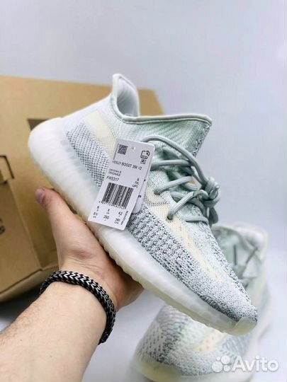 Кроссовки Adidas Yeezy Boost 350 бело-голубые р41