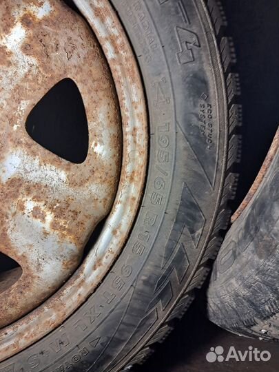 Nokian Tyres Hakkapeliitta 4 195/65 R15 95T