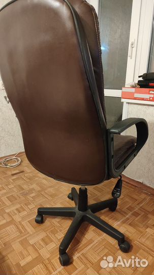 Компьютерное кресло