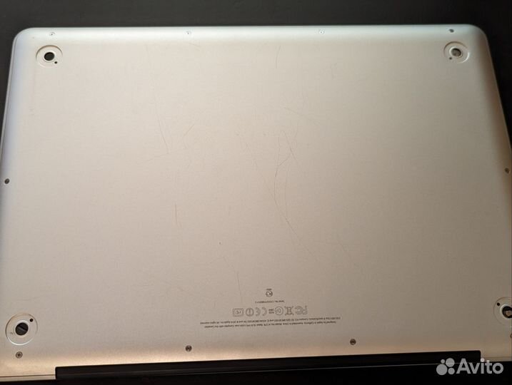 Apple MacBook Pro 2010 + зарядка на запчасти