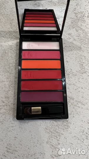 Губная помада Loreal