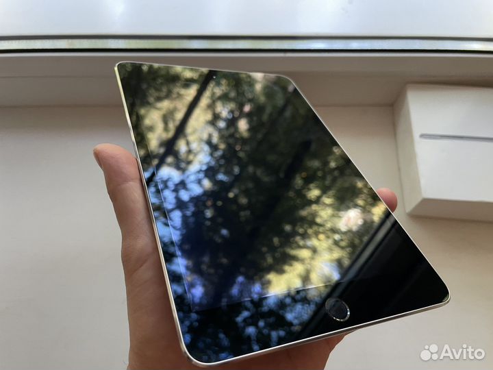 iPad mini 4 128gb отл состояние комплект