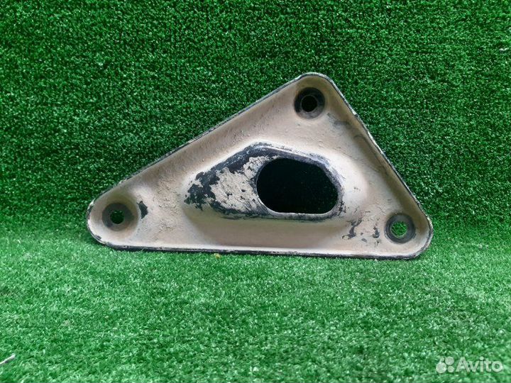 Кронштейн передней балки Opel Astra G 2005