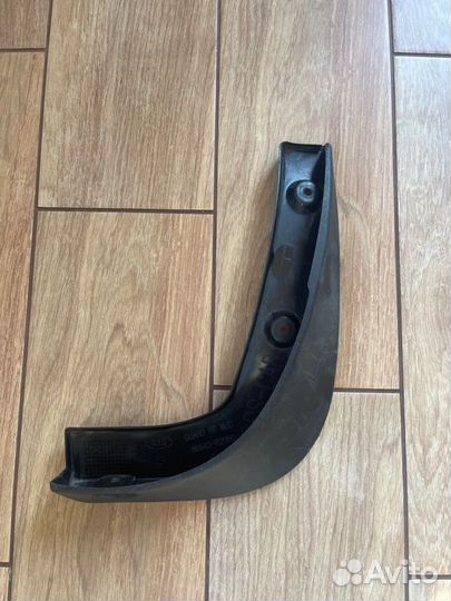 Брызговик задний правый Kia Soul 2