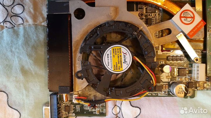 Для Toshiba Satellite U305 запчасти