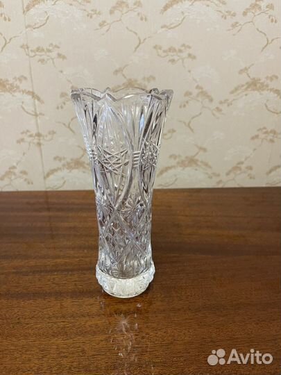 Хрустальная ваза