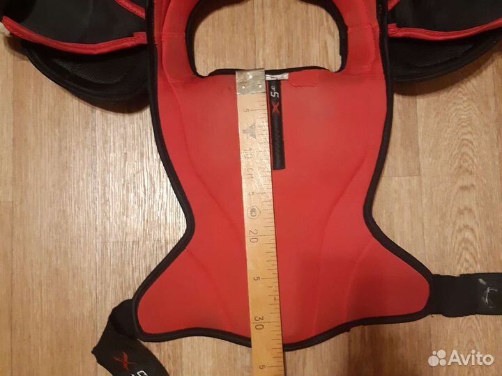 Нагрудник хоккейный bauer