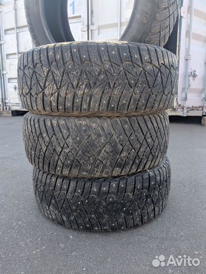 Goodyear UltraGrip Ice 215/55 R17