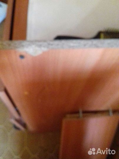 Письменный стол