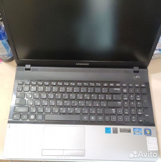 Samsung i3-2330M 8gb 750gb MX520 15