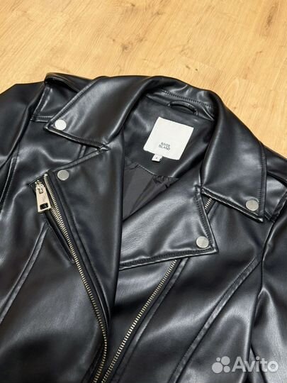 Женская куртка экокожа