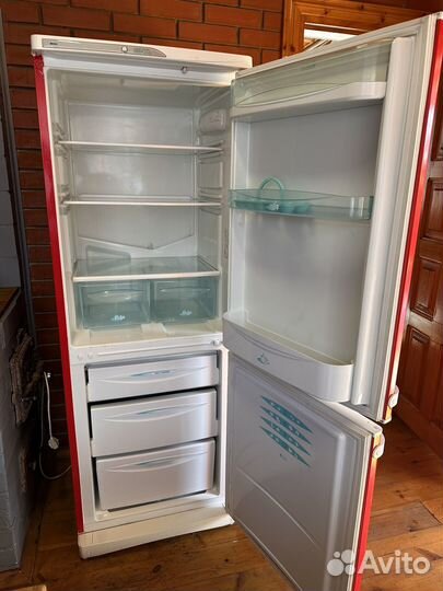 Холодильник Stinol