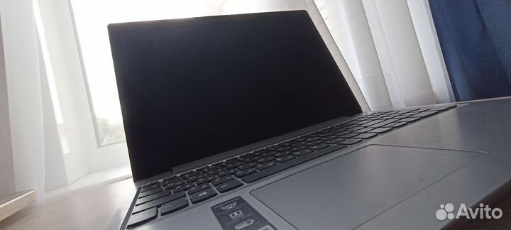 Lenovo ноутбук