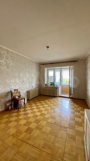 2-к. квартира, 67 м², 1/2 эт.