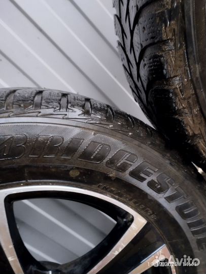 Bridgestone Ice Cruiser 5000 205/65 R16