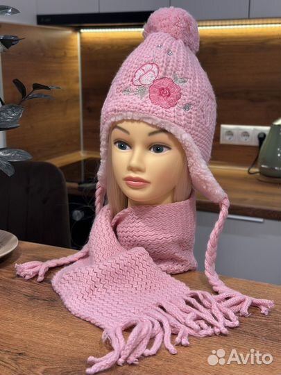 Комплект шапка и шарф для девочки