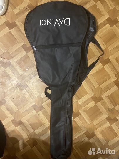 Акустическая гитара