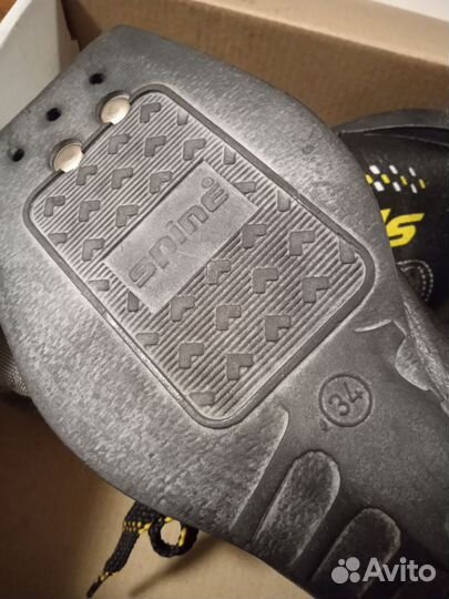 Беговые лыжи с ботинками 34-36 размера