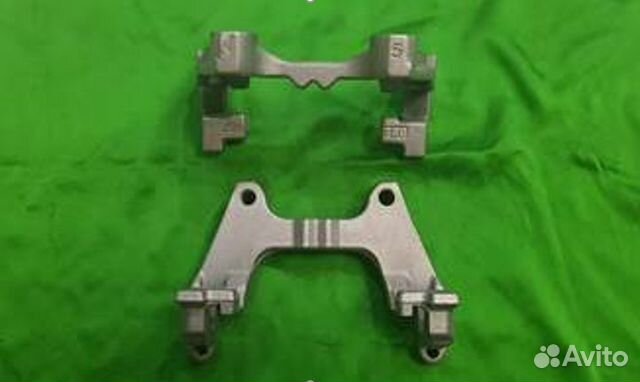 Скоба суппорта заднего Tiguan 2016