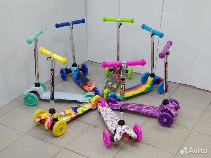 Детский трехколесный самокат мини