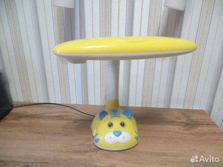 Лампы настольные