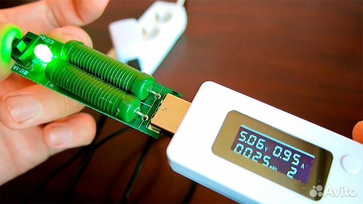 USB тестер напряжения