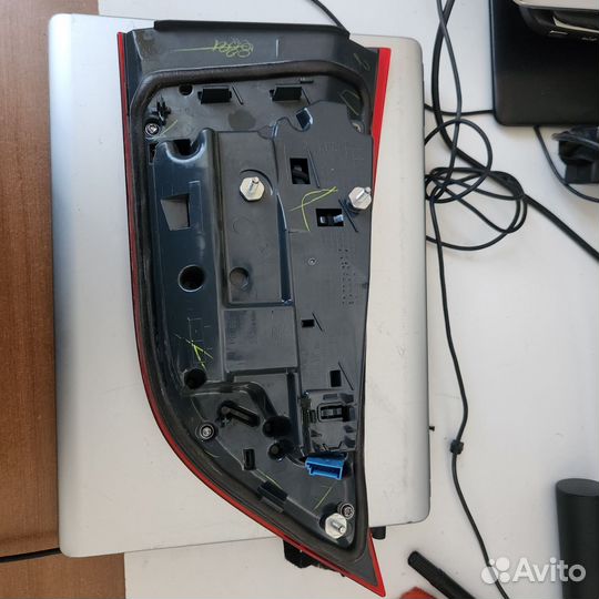 Фонарь крышки багажника bmw x5 f15 2015 с дефектом