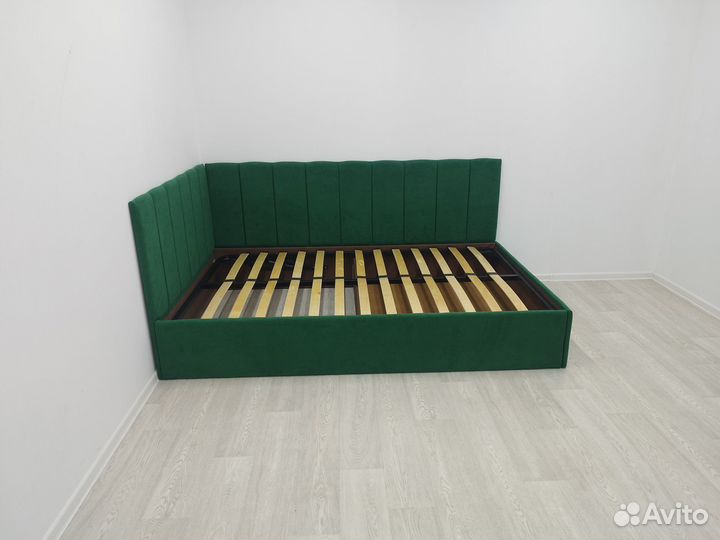 Кровать 140*200 угловая