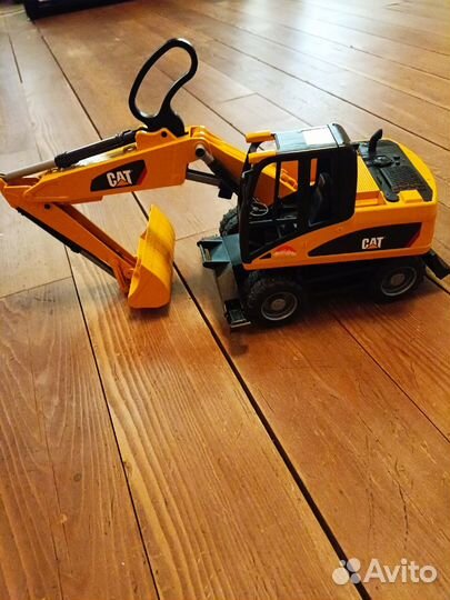 Детские игрушки машины.Экскаватор