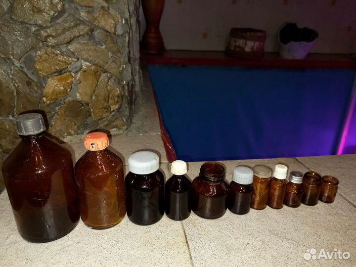 Янтарные аптечные пузырьки