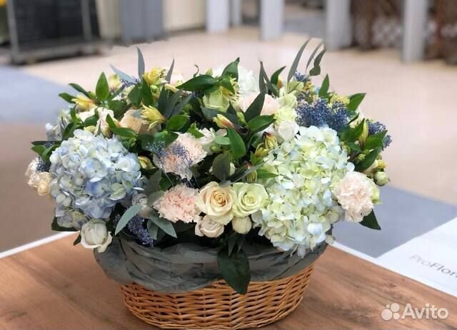 Букеты на выпускной, купить цветы на выпускной