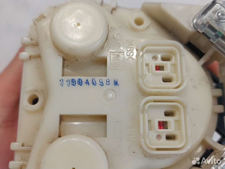 Привод двигателя регулировки зеркала заднего вида