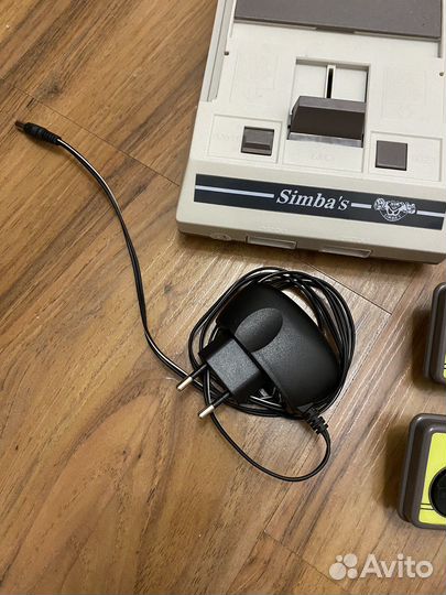 Игровая приставка dendy simba's junior