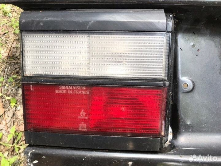 Фонарь задний левый Volkswagen Passat B3 1988-1997