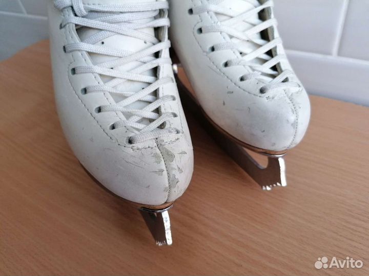 Фигурные Коньки Edea Overture 205