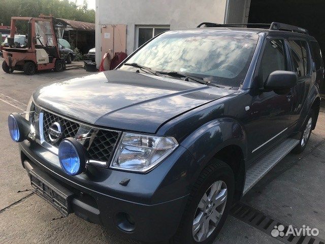 Разбор на запчасти Nissan Pathfinder