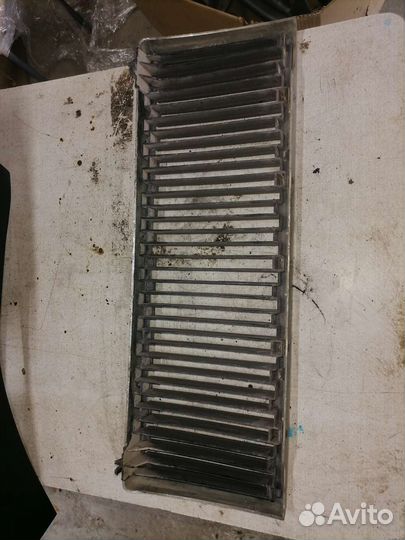 Решетка радиатора Volvo 740 дорест