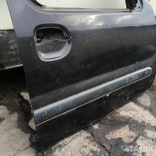 Дверь передняя правая Рено Кенгу Кангу