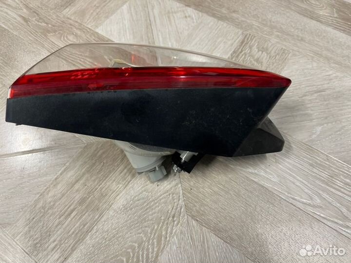 Фонарь противотуманный задний правый Ford Kuga Cbv