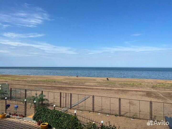 Гостиница на берегу моря в Дербенте