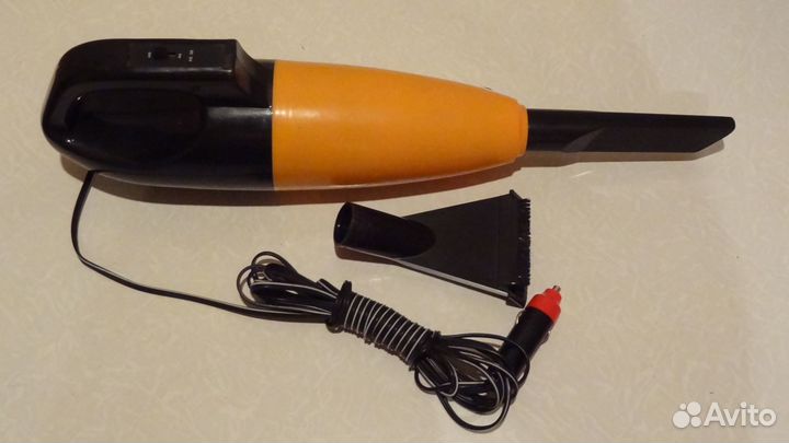 Автомобильный пылесос