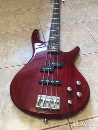Бас гитара Ibanez GSR 200