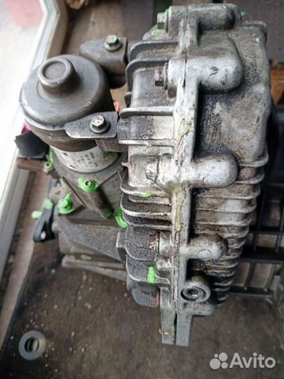 Редуктор Раздаточный кпп (раздатка) Volkswagen Tou