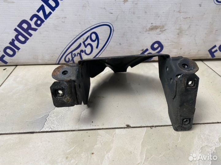 Кожух замка капота Mercedes-Benz A-Class W169