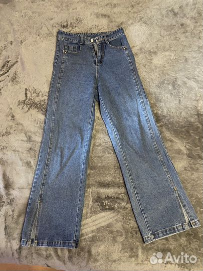 Джинсы клеш