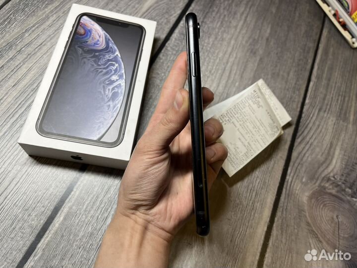 iPhone Xr, 128 ГБ