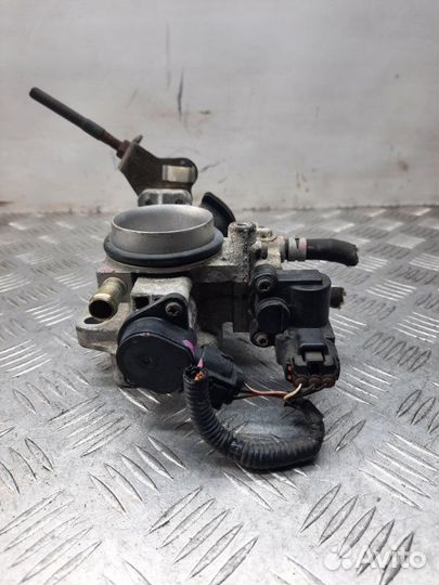 Дроссельная заслонка Toyota Yaris хэтчбэк 5 дв