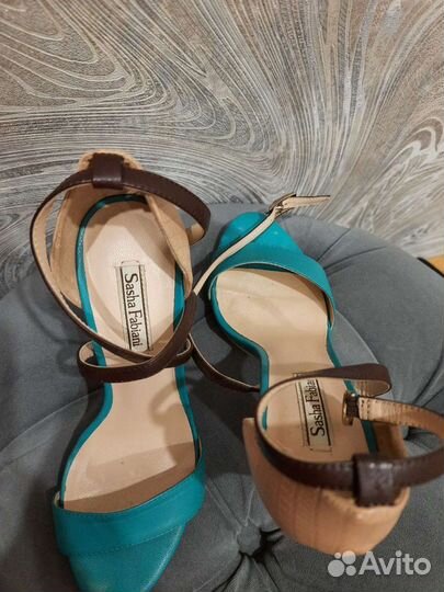 Босоножки 35 размер