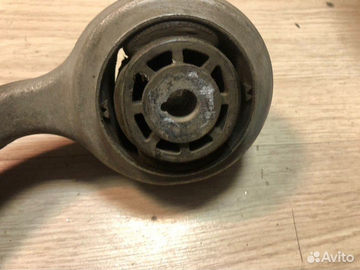 Рычаг передний правый продольный Mercedes S-Class